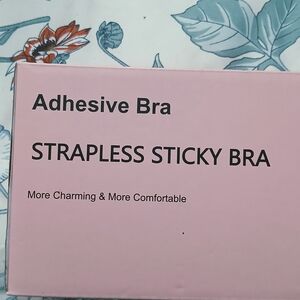 Charming Strapless Sticky Bra - Pink